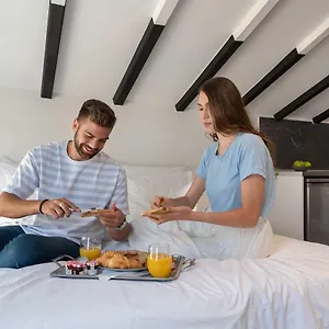 Thess Residences Apartment